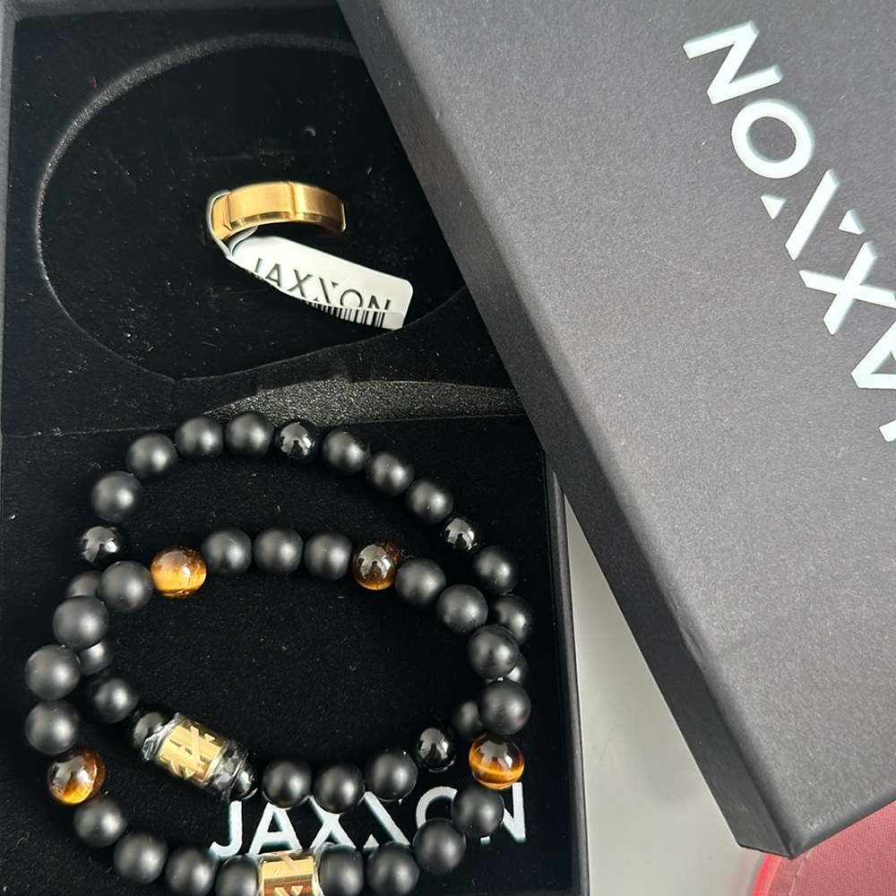 JAXXON - Gold Ring and Bead Stack.. Meduim sized bracelet